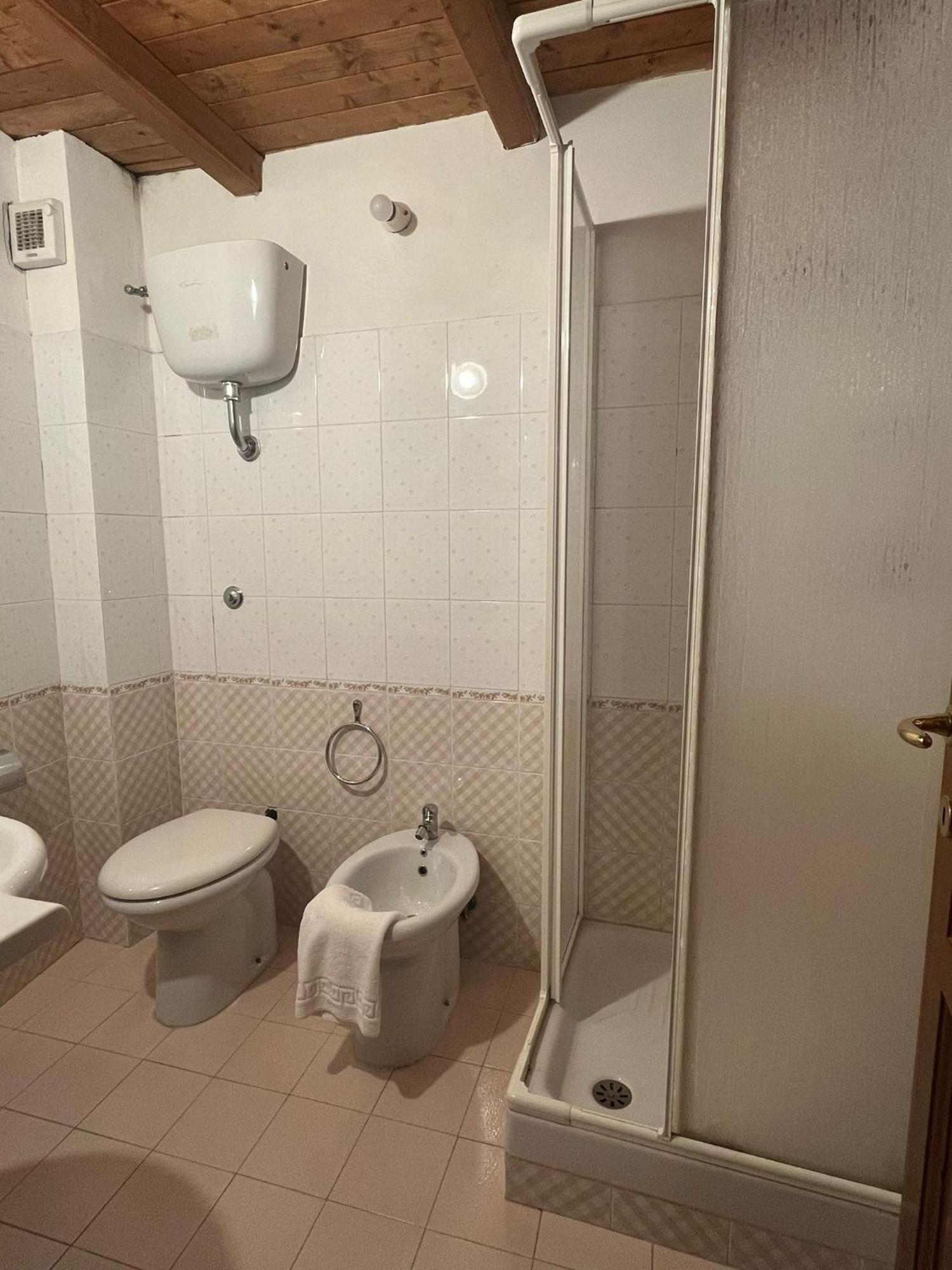 Le Siepi Country House Santo Stefano Di Sessanio Exteriör bild